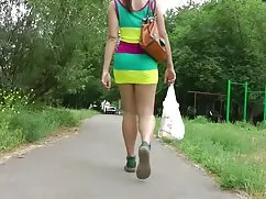 男性は若い女の子のための処女の欠如を経験 ...