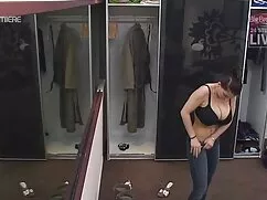 スウィンガーズセックス三方、顔をブルネッ ...