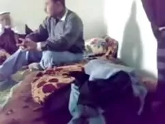 性別スリムブルネット 女性 専用 エロ  ...