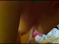 二つのロシア人は酔って肛門の女性に立ち往 ...