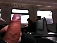 乳首の女の子はゲイの男のお尻を犯した 女 ...